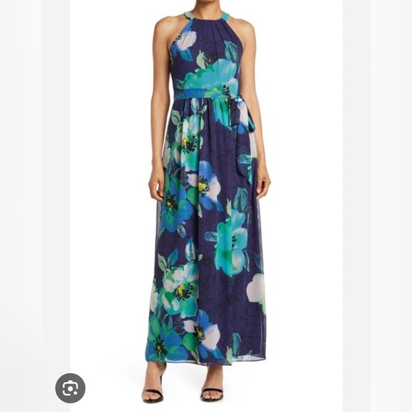 Eliza J Dresses & Skirts - Eliza J Sleeveless Shirred Halter Floral Maxi Dress size 6